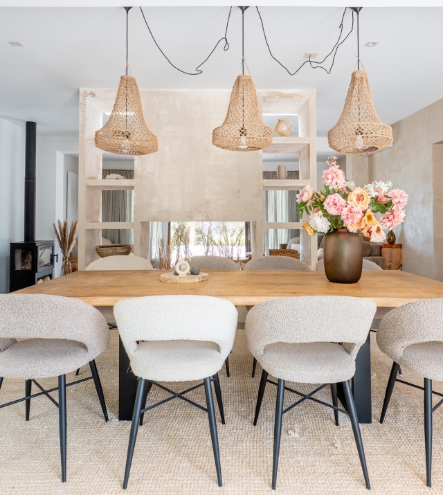 Resa Estates port des Torrent sale koop finca Ibiza dining table.jpg